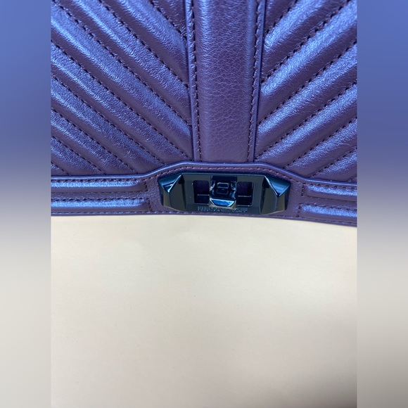 Rebecca Minkoff
Chevron Quilted Jumbo Love Crossbody - Picture 6 of 11